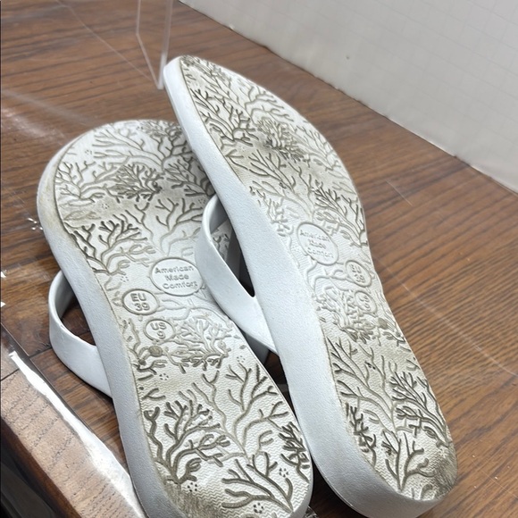 Okabashi White Sandals with Rhinestone Embellishment - Picture 5 of 6